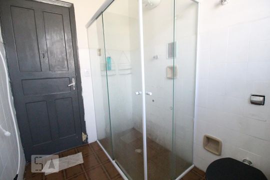 Banheiro de casa à venda com 2 quartos, 125m² em Mooca, São Paulo
