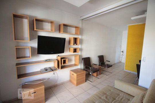 Sala de apartamento para alugar com 2 quartos, 115m² em Anhangabaú, Jundiaí