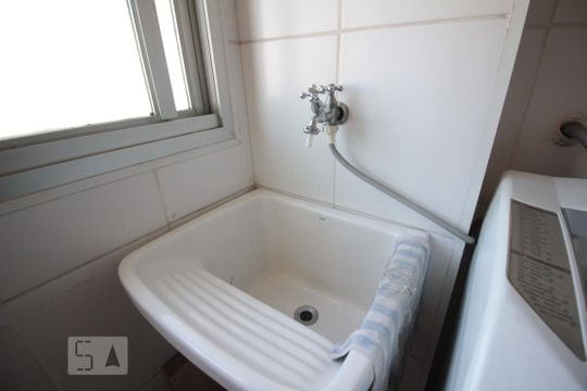 Área de serviço de apartamento para alugar com 2 quartos, 115m² em Anhangabaú, Jundiaí