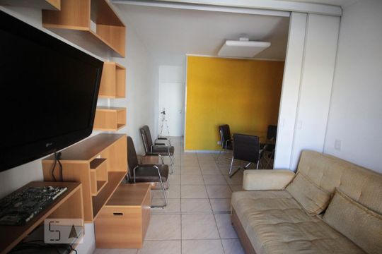 Sala de apartamento para alugar com 2 quartos, 115m² em Anhangabaú, Jundiaí