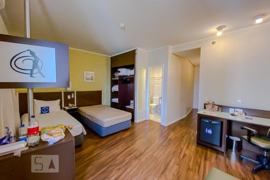 Quarto e Sala de apartamento à venda com 1 quarto, 36m² em Vila Regente Feijó, São Paulo