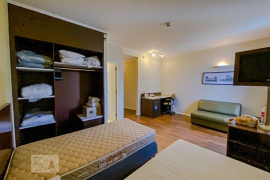 Quarto e Sala de apartamento à venda com 1 quarto, 36m² em Vila Regente Feijó, São Paulo