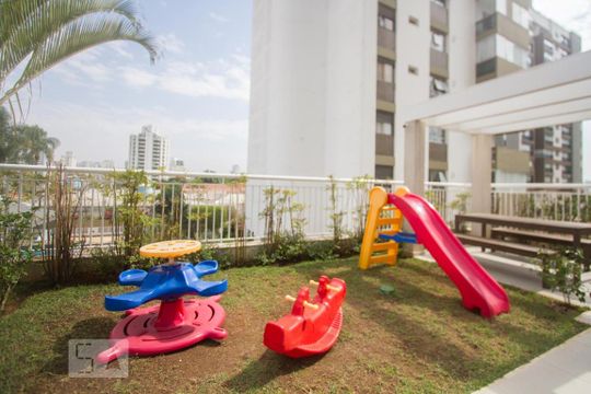Playground de apartamento para alugar com 2 quartos, 70m² em Campo Belo, São Paulo
