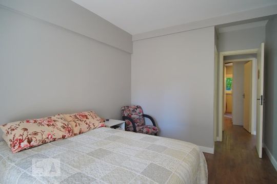 Suite de apartamento à venda com 3 quartos, 100m² em Centro, Canoas