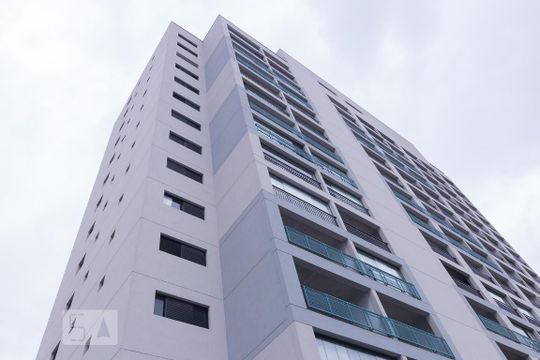 Fachada de kitnet/studio para alugar com 1 quarto, 33m² em Bom Retiro, São Paulo