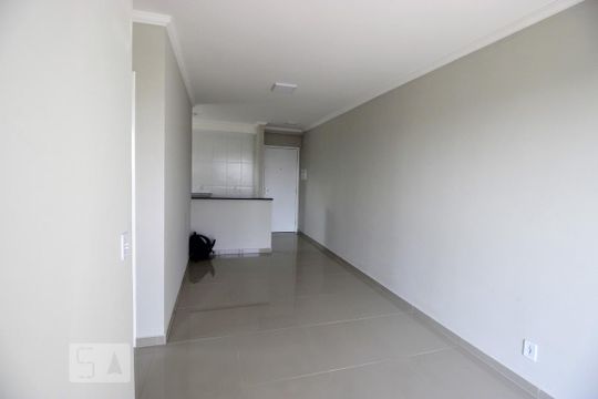 Sala de apartamento para alugar com 2 quartos, 50m² em Jardim Limoeiro, São Paulo