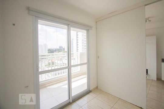 Quarto de kitnet/studio para alugar com 1 quarto, 31m² em Jardim Novo Santo Amaro, São Paulo