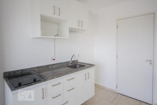 Cozinha de kitnet/studio para alugar com 1 quarto, 31m² em Jardim Novo Santo Amaro, São Paulo