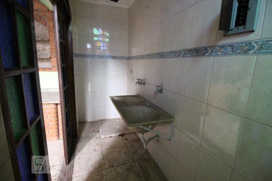 Lavanderia de casa à venda com 3 quartos, 200m² em Vila Libanesa, São Paulo