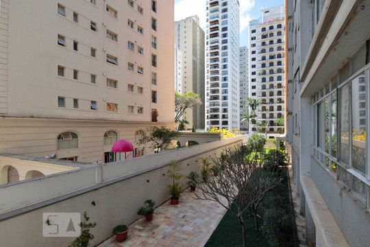 Vista Quarto 1 de apartamento para alugar com 3 quartos, 153m² em Santa Cecilia, São Paulo