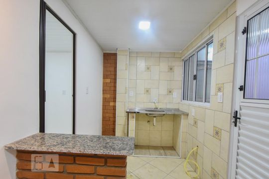 Cozinha de apartamento para alugar com 1 quarto, 20m² em Jardim Ibirapuera, São Paulo