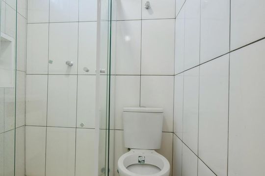 Banheiro de casa para alugar com 2 quartos, 40m² em Jardim Ibirapuera, São Paulo