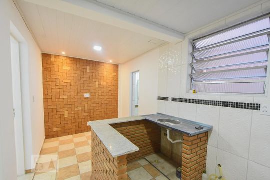 Cozinha de casa para alugar com 2 quartos, 40m² em Jardim Ibirapuera, São Paulo