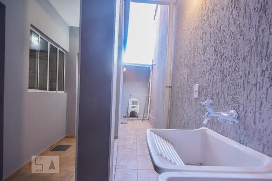 Lavanderia de casa para alugar com 2 quartos, 40m² em Jardim Ibirapuera, São Paulo