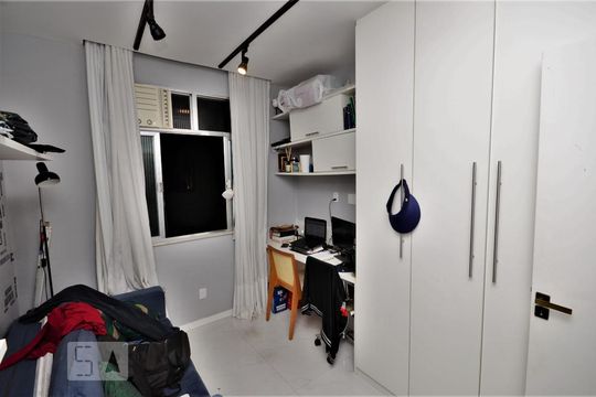 Quarto 1 de apartamento à venda com 2 quartos, 60m² em Flamengo, Rio de Janeiro