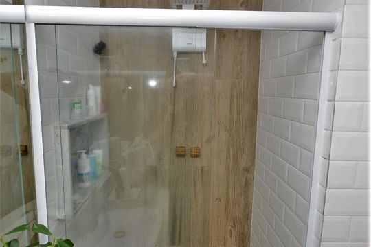 Banheiro Social de apartamento à venda com 2 quartos, 60m² em Flamengo, Rio de Janeiro