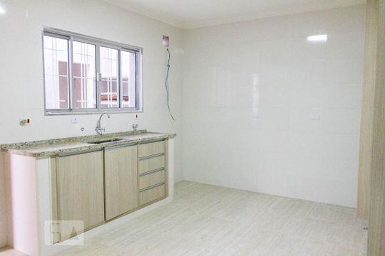 Cozinha de casa à venda com 3 quartos, 154m² em Vila Alzira, Santo André