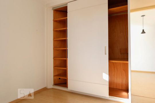 Suite de kitnet/studio à venda com 2 quartos, 58m² em Sumarezinho, São Paulo