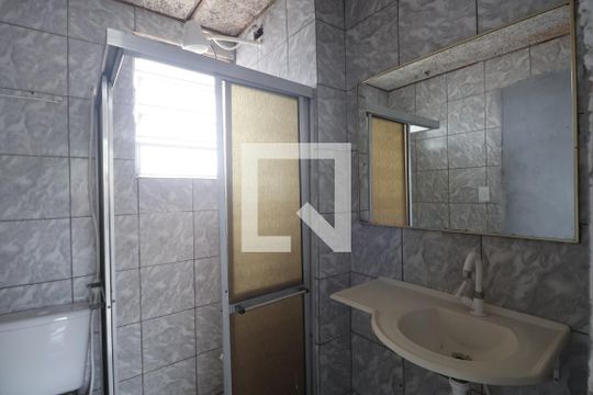 Banheiro de apartamento à venda com 1 quarto, 34m² em Guajuviras, Canoas