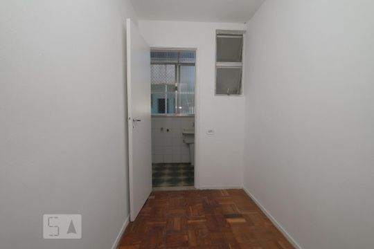 Quarto de Serviço de apartamento à venda com 1 quarto, 60m² em Tijuca, Rio de Janeiro