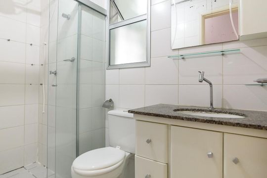 Banheiro Social de apartamento à venda com 3 quartos, 60m² em Fundação, São Caetano do Sul