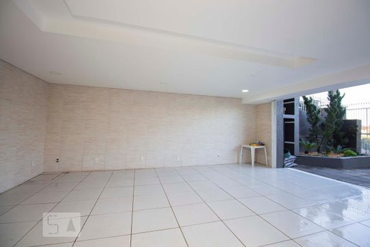 Garagem de casa à venda com 4 quartos, 362m² em Protásio Alves, Porto Alegre