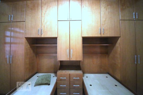 Quarto de casa à venda com 2 quartos, 150m² em Campininha, São Paulo