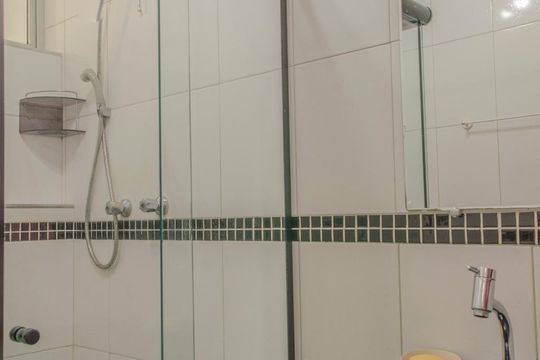 Banheiro de apartamento à venda com 2 quartos, 65m² em Limão, São Paulo