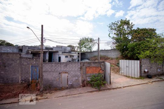 Vista do quarto 2 de casa para alugar com 2 quartos, 70m² em Chácaras Santa Martha, Várzea Paulista