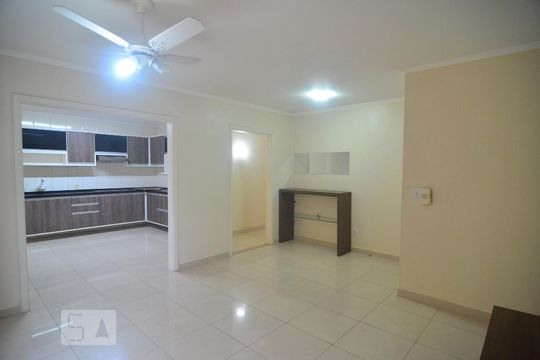 Sala 1 de casa à venda com 4 quartos, 511m² em Niterói, Canoas