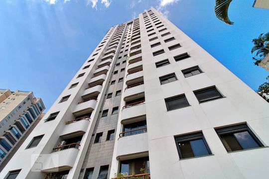 Fachada de apartamento para alugar com 1 quarto, 50m² em Vila Andrade, São Paulo