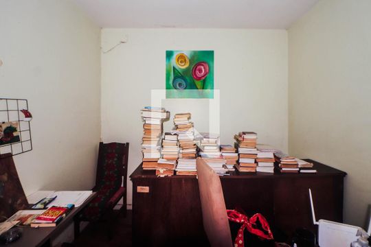 Quarto - Escritório de casa para alugar com 4 quartos, 200m² em Chácara das Pedras, Porto Alegre