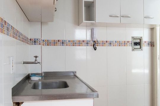 Cozinha de kitnet/studio à venda com 1 quarto, 27m² em Partenon, Porto Alegre