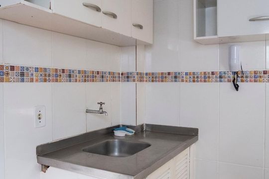 Cozinha de kitnet/studio à venda com 1 quarto, 27m² em Partenon, Porto Alegre