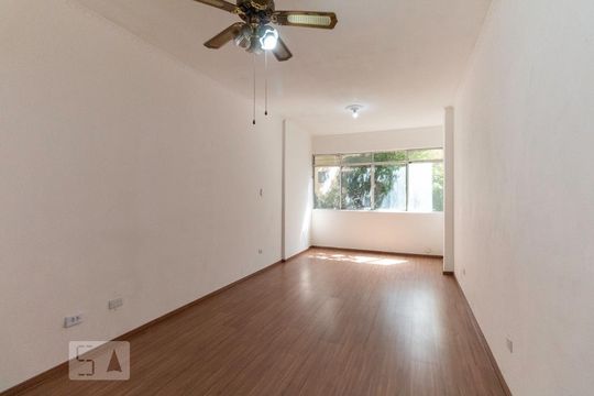 Kitnet/Studio para alugar com 1 quarto, 38m² em Sé, São Paulo