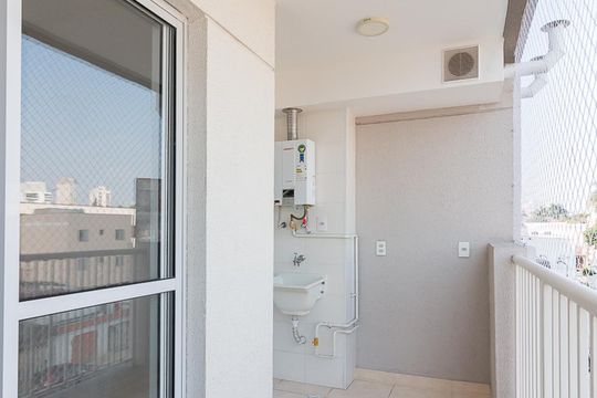 Varanda de apartamento à venda com 2 quartos, 55m² em Vila Galvão, Guarulhos