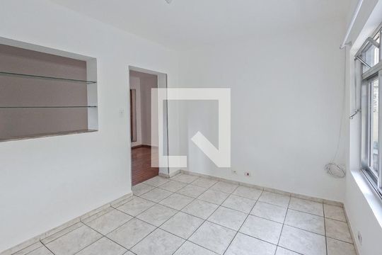 Sala 2 de casa à venda com 3 quartos, 250m² em Vila Cavaton, São Paulo