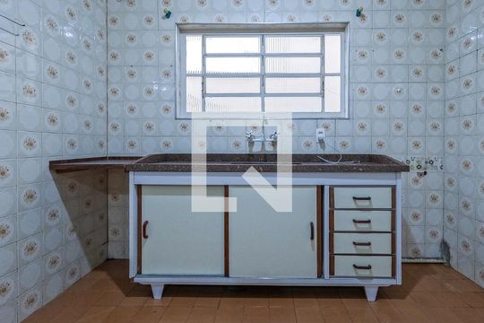 Cozinha de casa à venda com 3 quartos, 250m² em Vila Cavaton, São Paulo