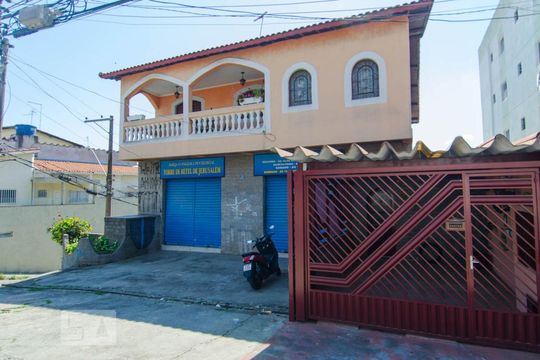 Fachada de casa à venda com 3 quartos, 430m² em Jardim Santa Cecília, Guarulhos