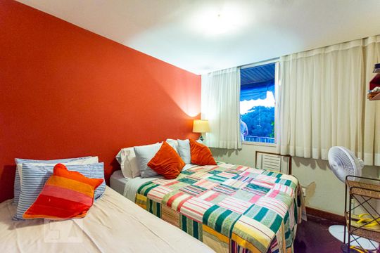 Quarto 1 de apartamento à venda com 3 quartos, 135m² em São Domingos, Niterói