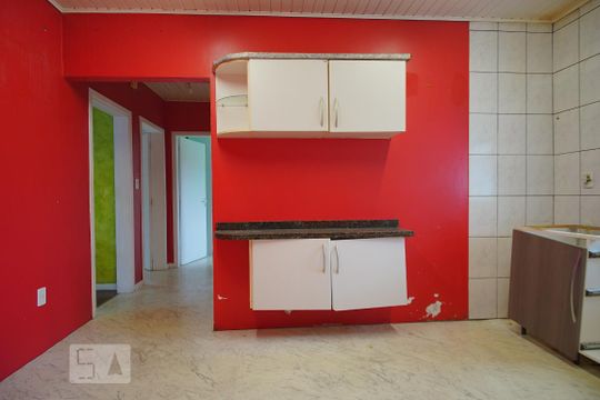 Cozinha de casa à venda com 2 quartos, 120m² em São José, Canoas