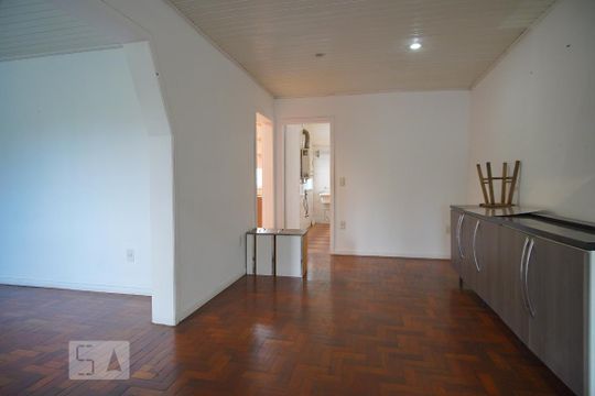 Sala de casa à venda com 2 quartos, 120m² em São José, Canoas