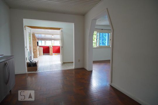 Sala de casa à venda com 2 quartos, 120m² em São José, Canoas