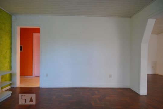 Sala de casa à venda com 2 quartos, 120m² em São José, Canoas