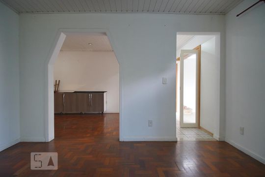 Sala de casa à venda com 2 quartos, 120m² em São José, Canoas