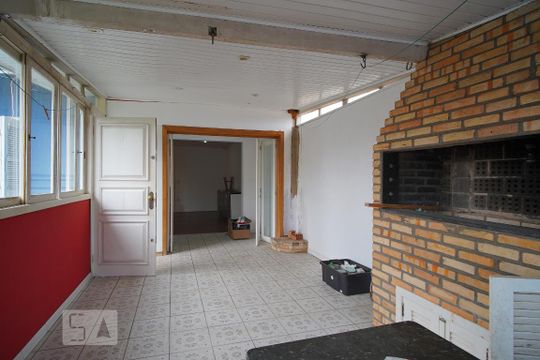 Espaço Gourmet de casa à venda com 2 quartos, 120m² em São José, Canoas