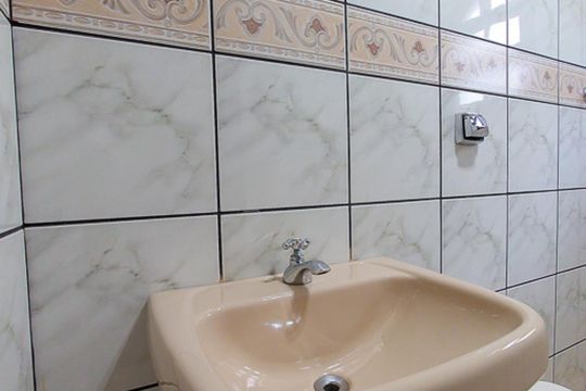 Banheiro de casa para alugar com 2 quartos, 120m² em Parque Continental Ii, Guarulhos