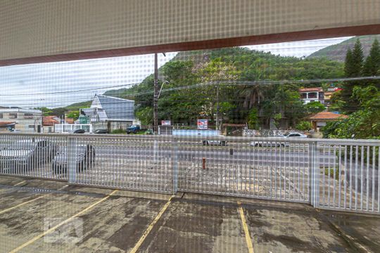 Vista da Sala de apartamento à venda com 1 quarto, 45m² em Itaipu, Niterói