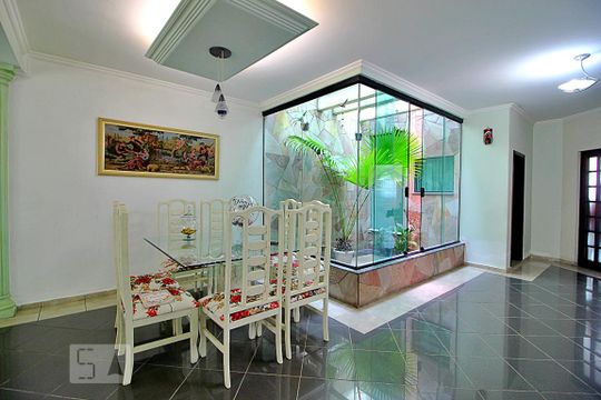 Sala de casa à venda com 3 quartos, 394m² em Vila Helena, Santo André