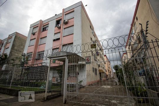 Fachada de kitnet/studio à venda com 1 quarto, 31m² em Jardim Dona Leopoldina, Porto Alegre